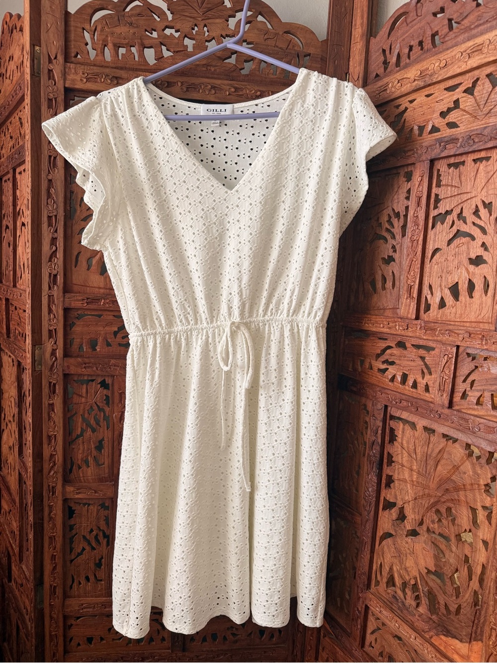 Gilli White Eyelet V-Neck Tie-Waist Dress